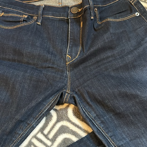 Express Mid Rise Legging 10 Short - Picture 7 of 7